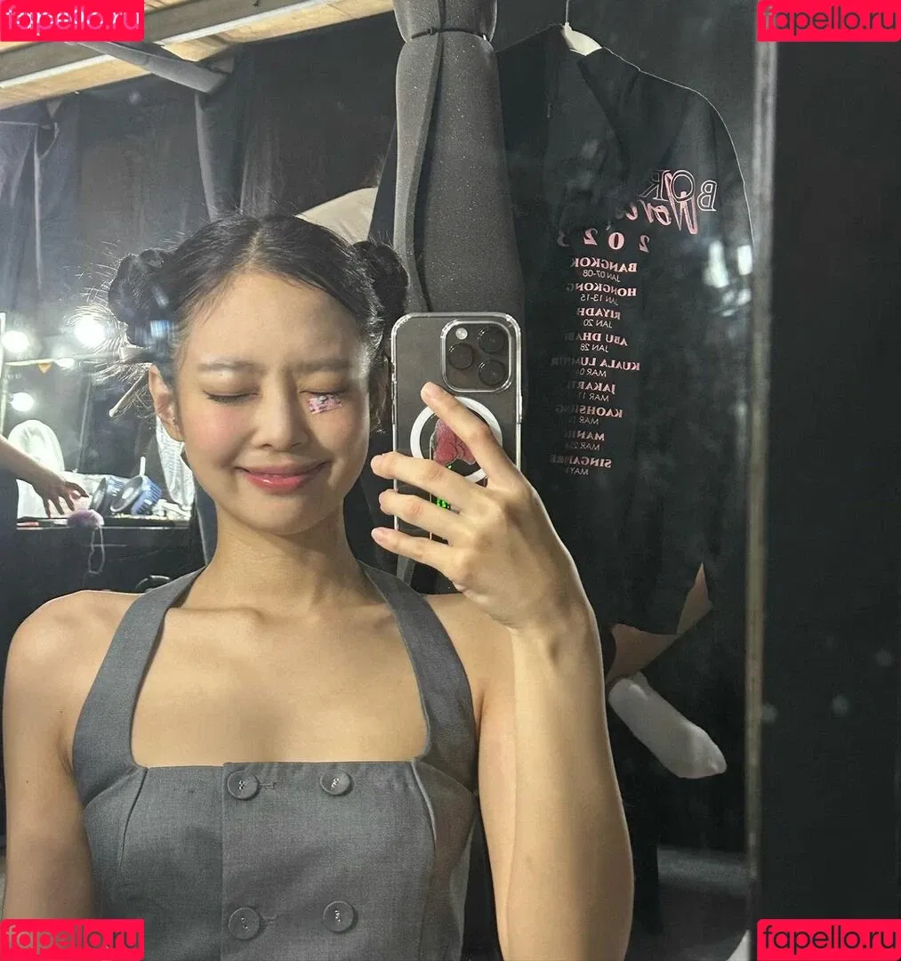 Blackpink / Jennie | BLΛƆKPIИK / jennierubyjane / sheflieshigh Onlyfans Photo Gallery 
