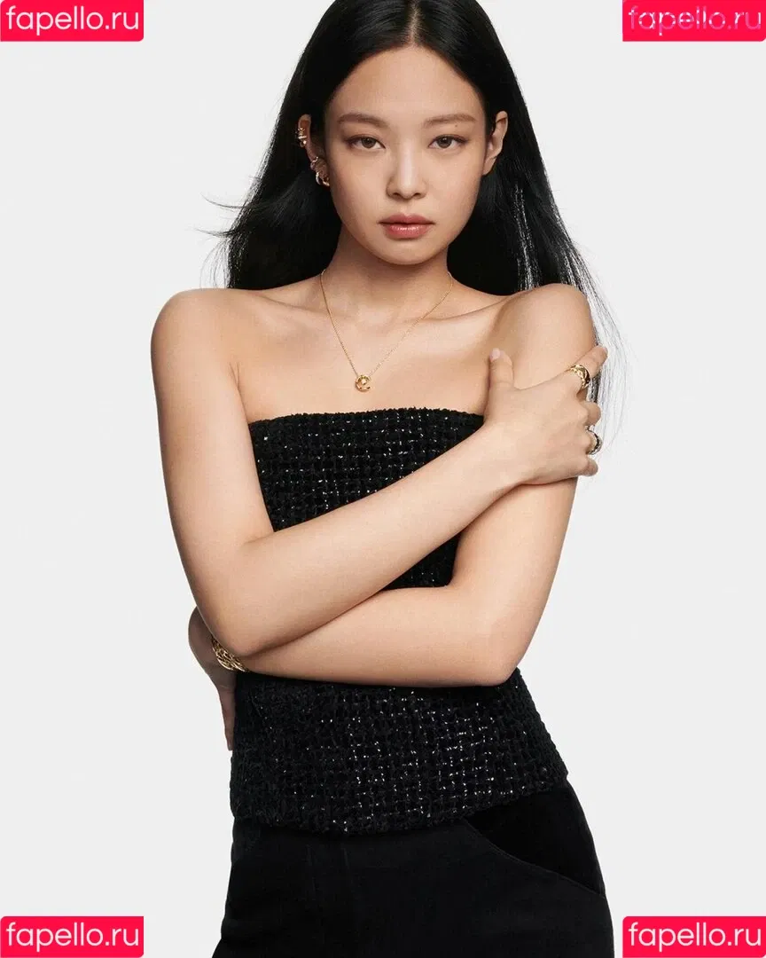 Blackpink / Jennie | BLΛƆKPIИK / jennierubyjane / sheflieshigh Onlyfans Photo Gallery 