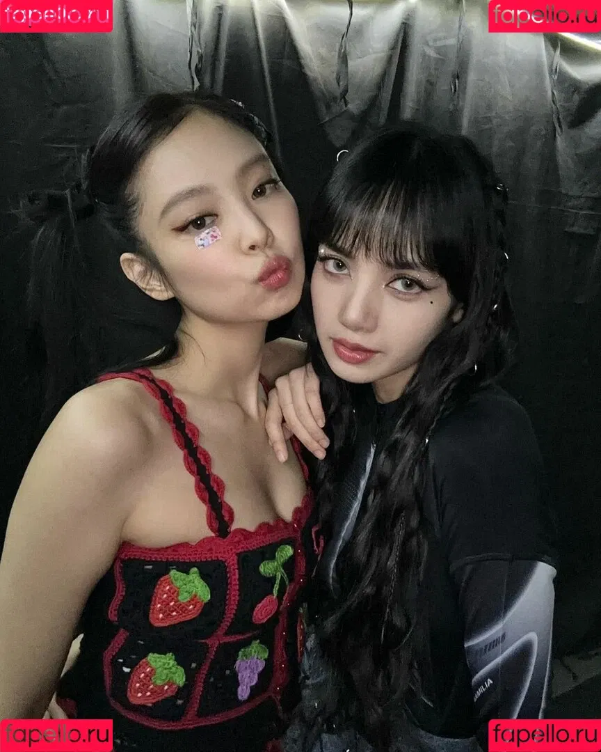 Blackpink / Jennie | BLΛƆKPIИK / jennierubyjane / sheflieshigh Onlyfans Photo Gallery 