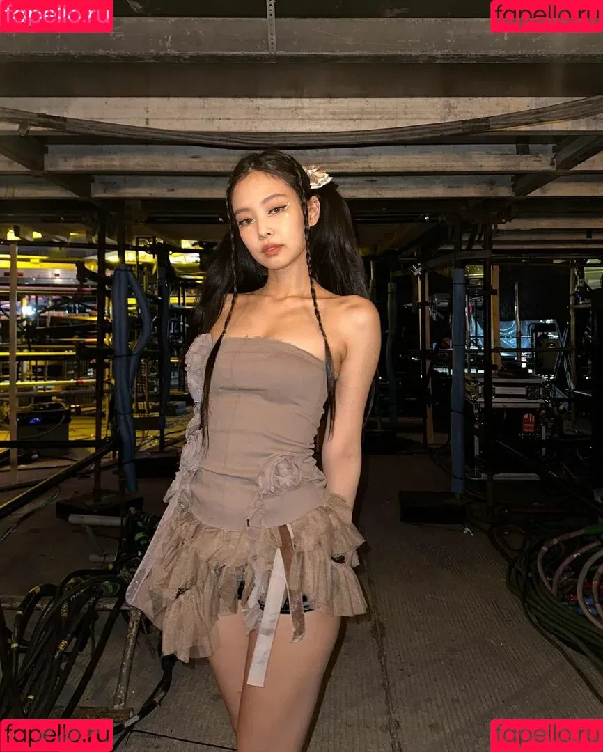 Blackpink / Jennie | BLΛƆKPIИK / jennierubyjane / sheflieshigh Onlyfans Photo Gallery 