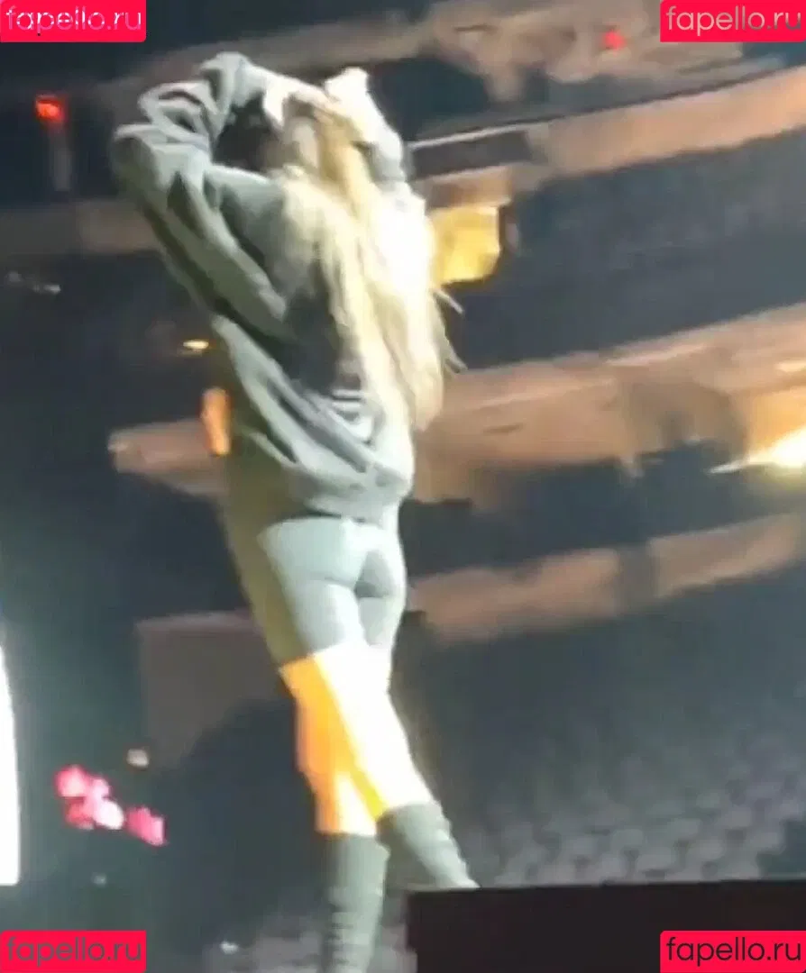 Blackpink / Jennie | BLΛƆKPIИK / jennierubyjane / sheflieshigh Onlyfans Photo Gallery 