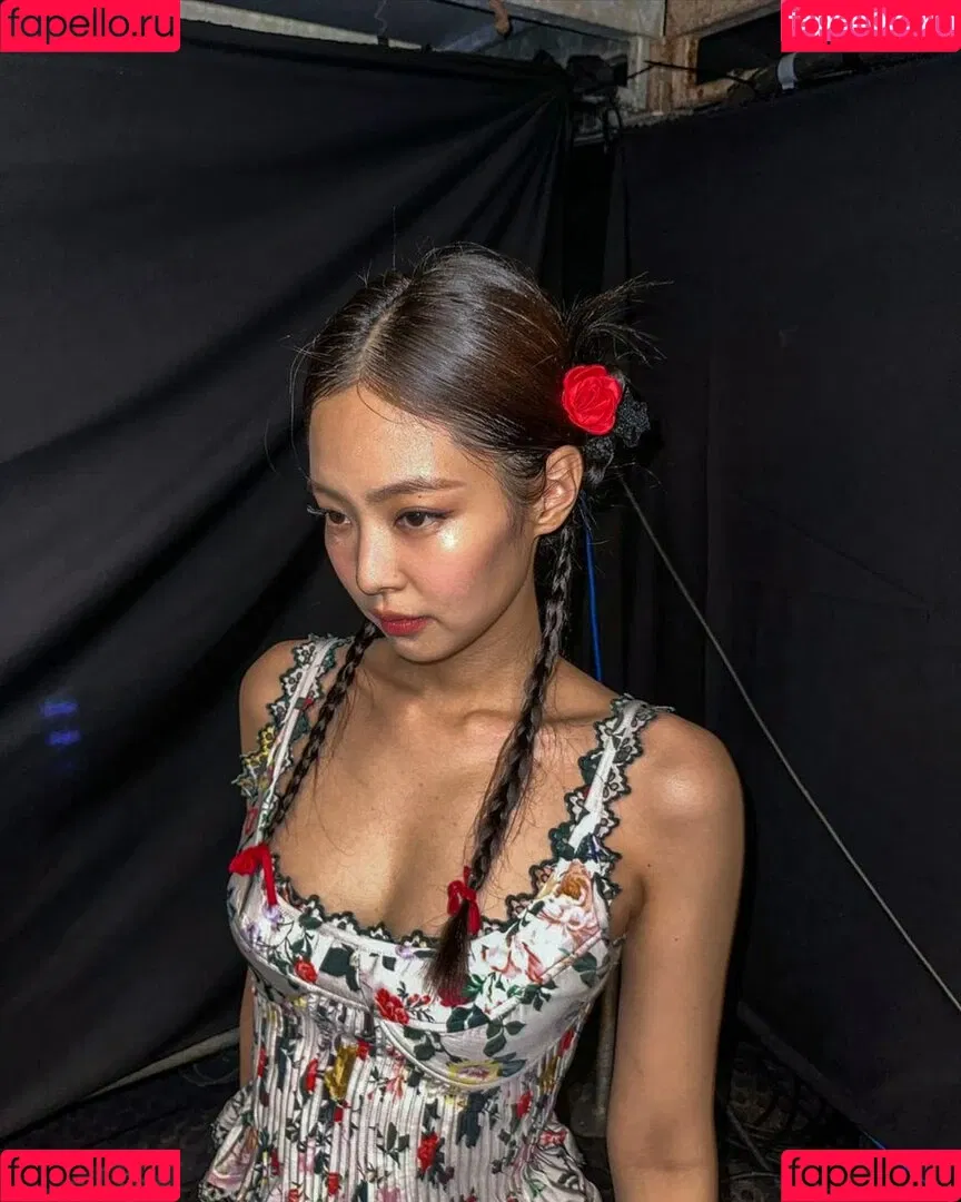 Blackpink / Jennie | BLΛƆKPIИK / jennierubyjane / sheflieshigh Onlyfans Photo Gallery 