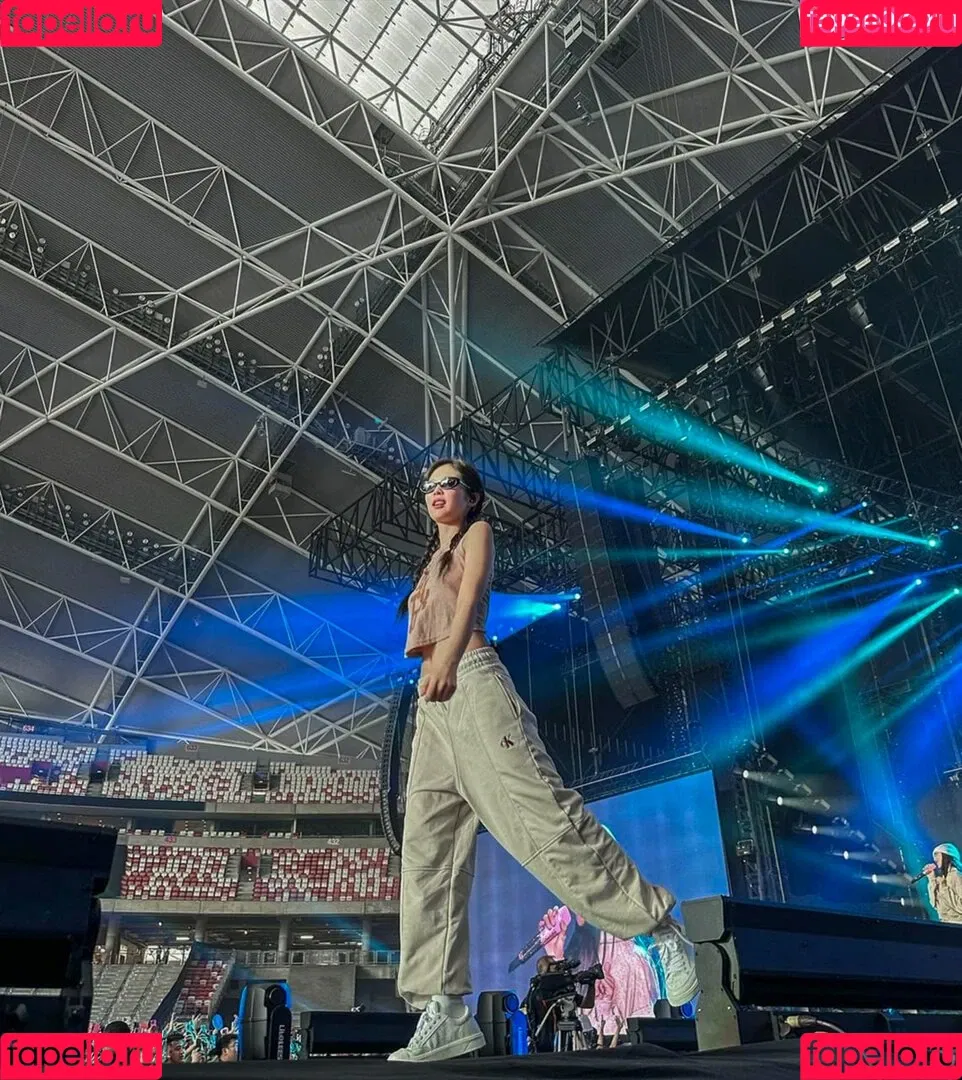 Blackpink / Jennie | BLΛƆKPIИK / jennierubyjane / sheflieshigh Onlyfans Photo Gallery 