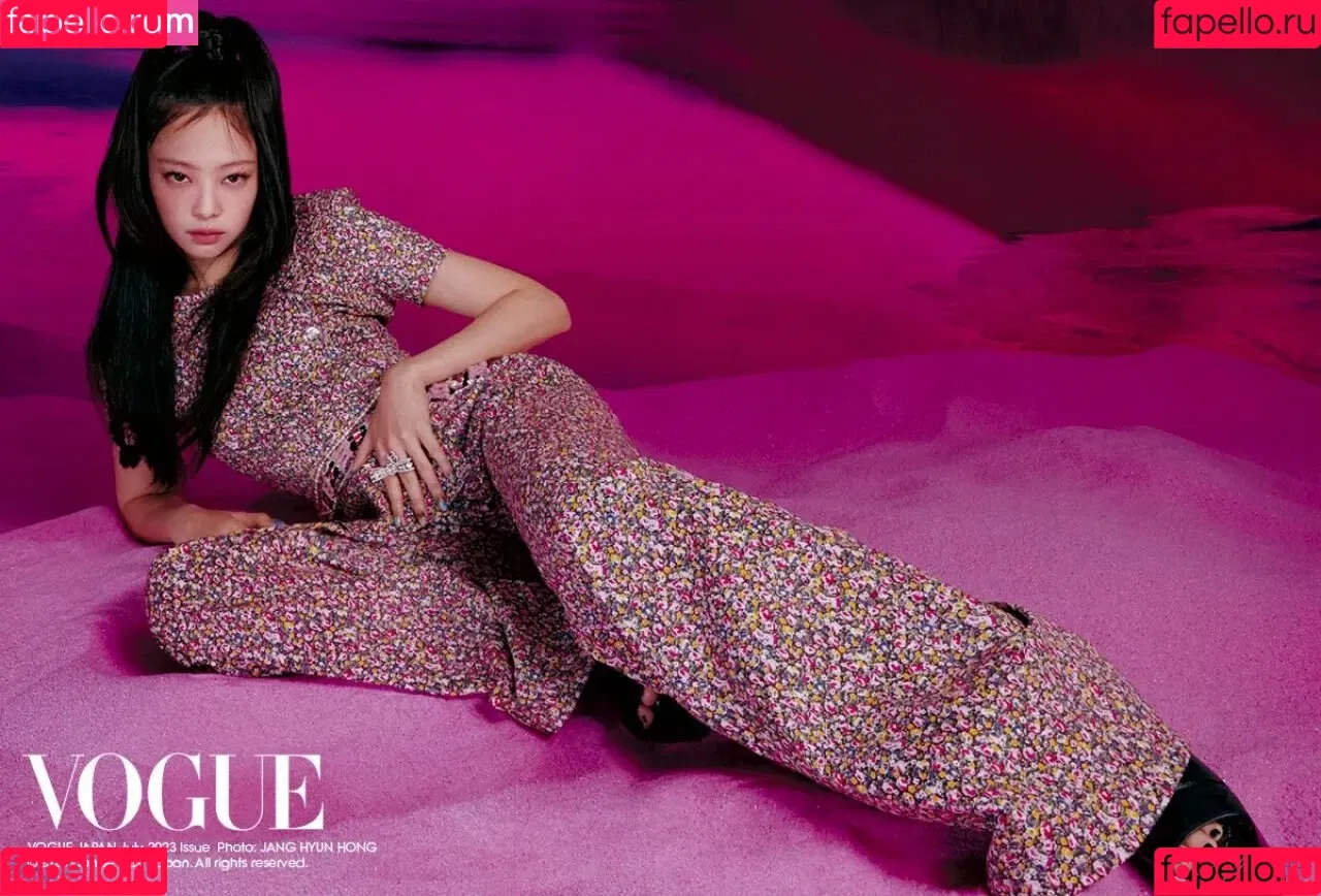 Blackpink / Jennie | BLΛƆKPIИK / jennierubyjane / sheflieshigh Onlyfans Photo Gallery 