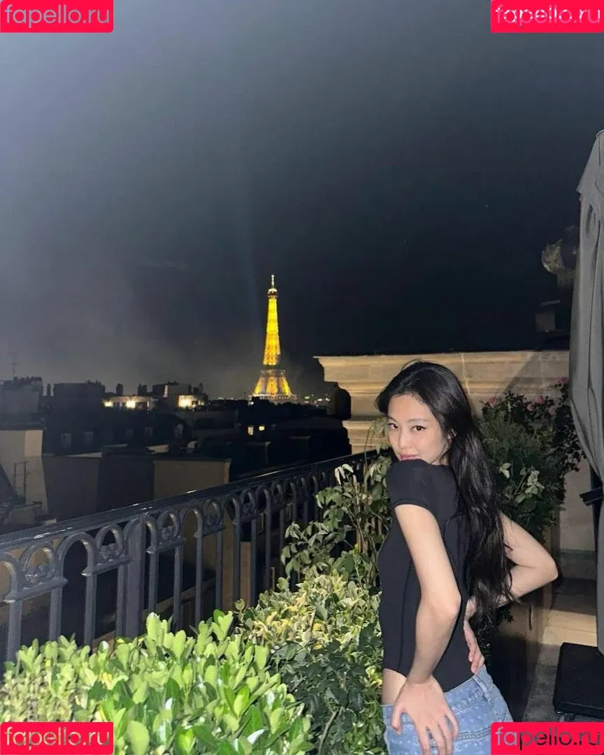 Blackpink / Jennie | BLΛƆKPIИK / jennierubyjane / sheflieshigh Onlyfans Photo Gallery 