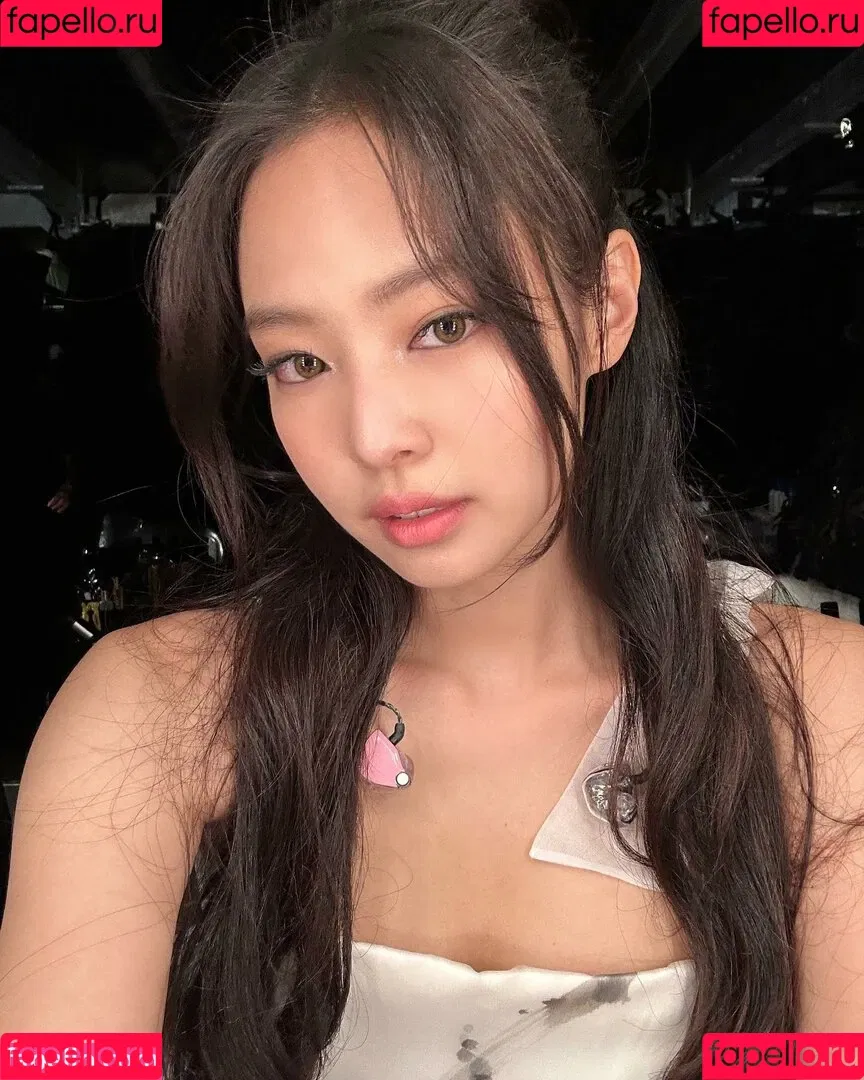 Blackpink / Jennie | BLΛƆKPIИK / jennierubyjane / sheflieshigh Onlyfans Photo Gallery 