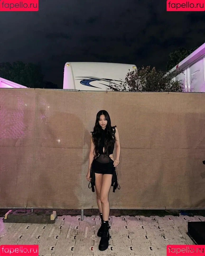 Blackpink / Jennie | BLΛƆKPIИK / jennierubyjane / sheflieshigh Onlyfans Photo Gallery 