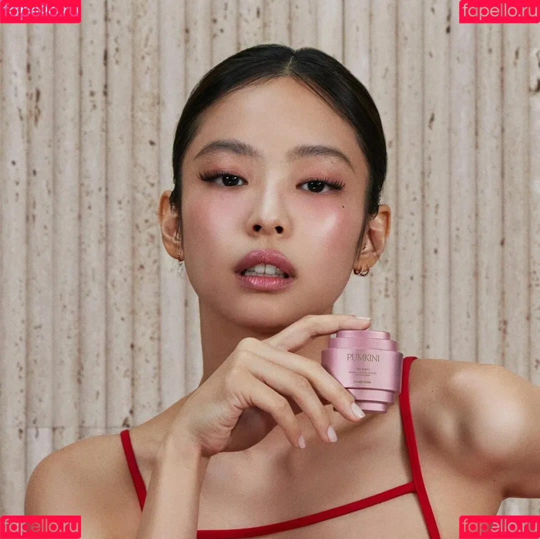 Blackpink / Jennie | BLΛƆKPIИK / jennierubyjane / sheflieshigh Onlyfans Photo Gallery 
