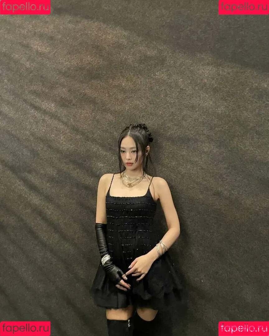 Blackpink / Jennie | BLΛƆKPIИK / jennierubyjane / sheflieshigh Onlyfans Photo Gallery 