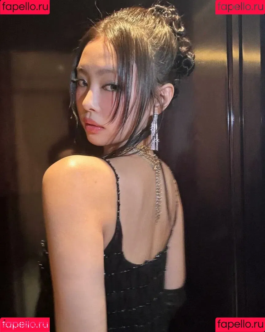 Blackpink / Jennie | BLΛƆKPIИK / jennierubyjane / sheflieshigh Onlyfans Photo Gallery 