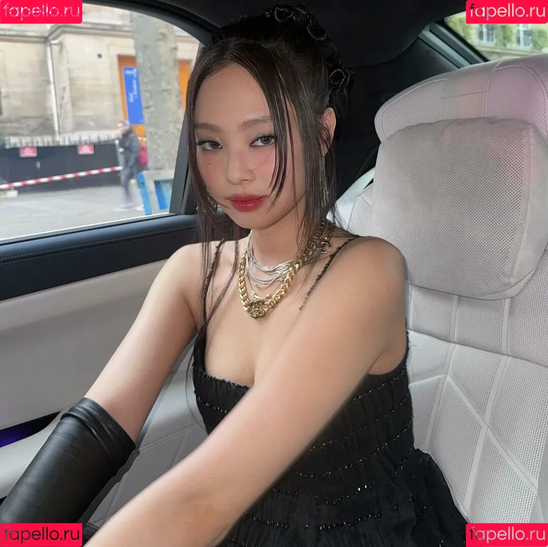 Blackpink / Jennie | BLΛƆKPIИK / jennierubyjane / sheflieshigh Onlyfans Photo Gallery 