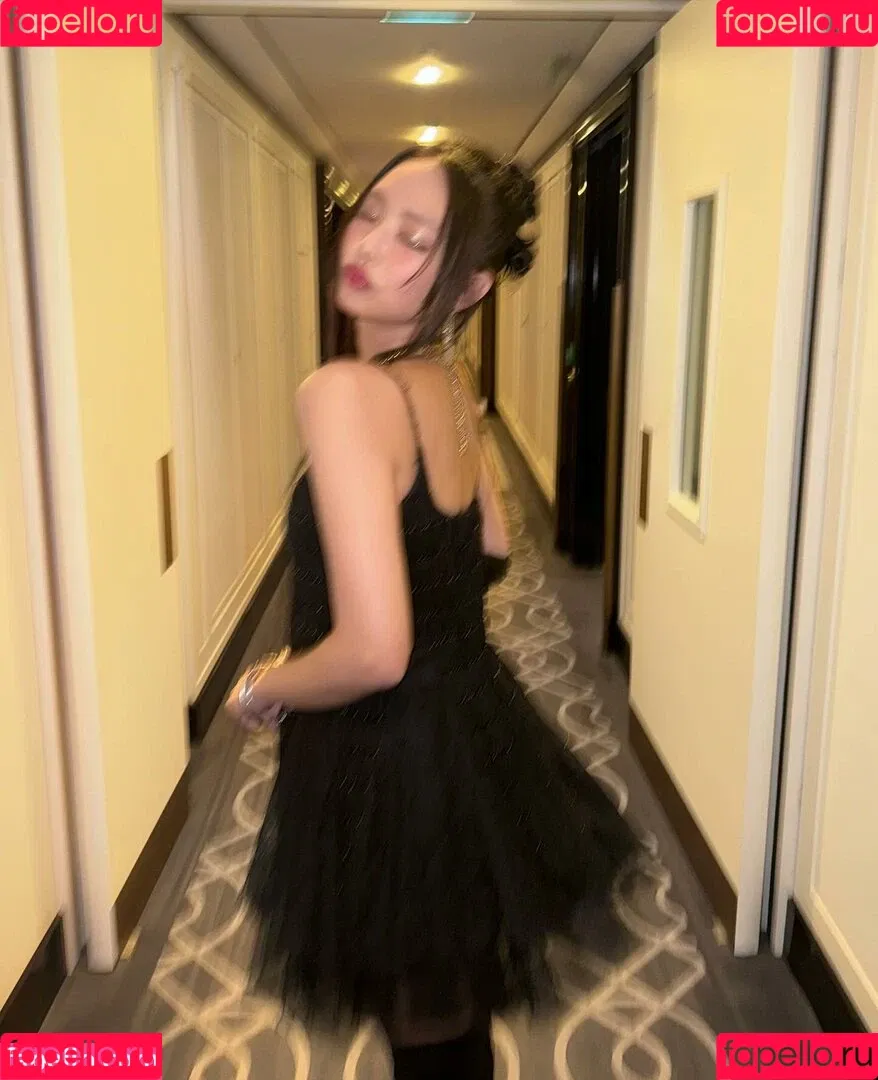 Blackpink / Jennie | BLΛƆKPIИK / jennierubyjane / sheflieshigh Onlyfans Photo Gallery 