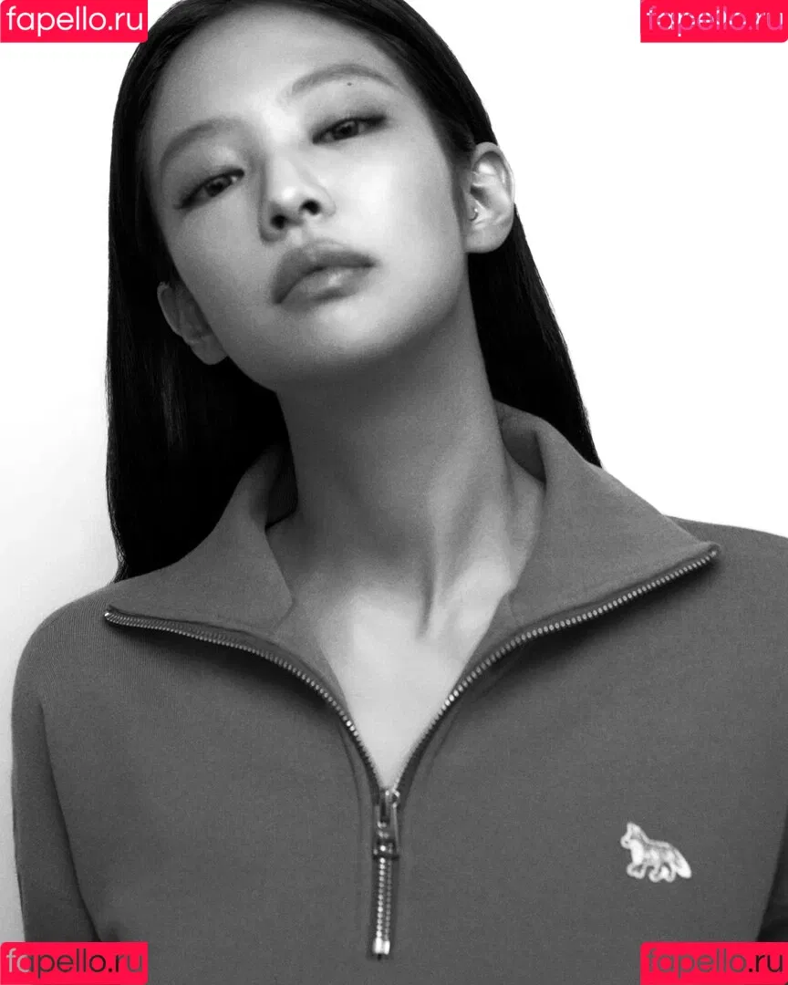 Blackpink / Jennie | BLΛƆKPIИK / jennierubyjane / sheflieshigh Onlyfans Photo Gallery 