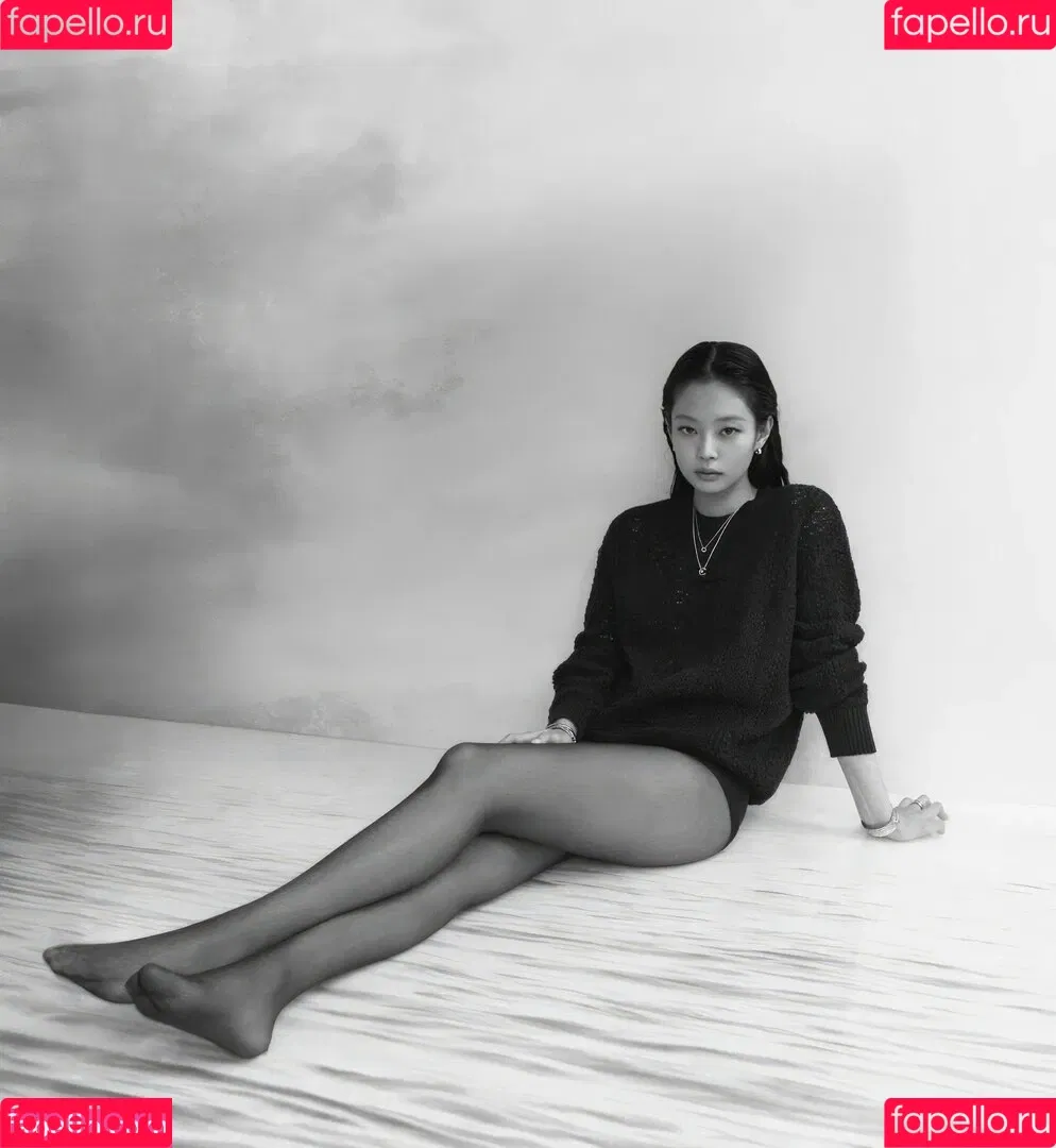 Blackpink / Jennie | BLΛƆKPIИK / jennierubyjane / sheflieshigh Onlyfans Photo Gallery 