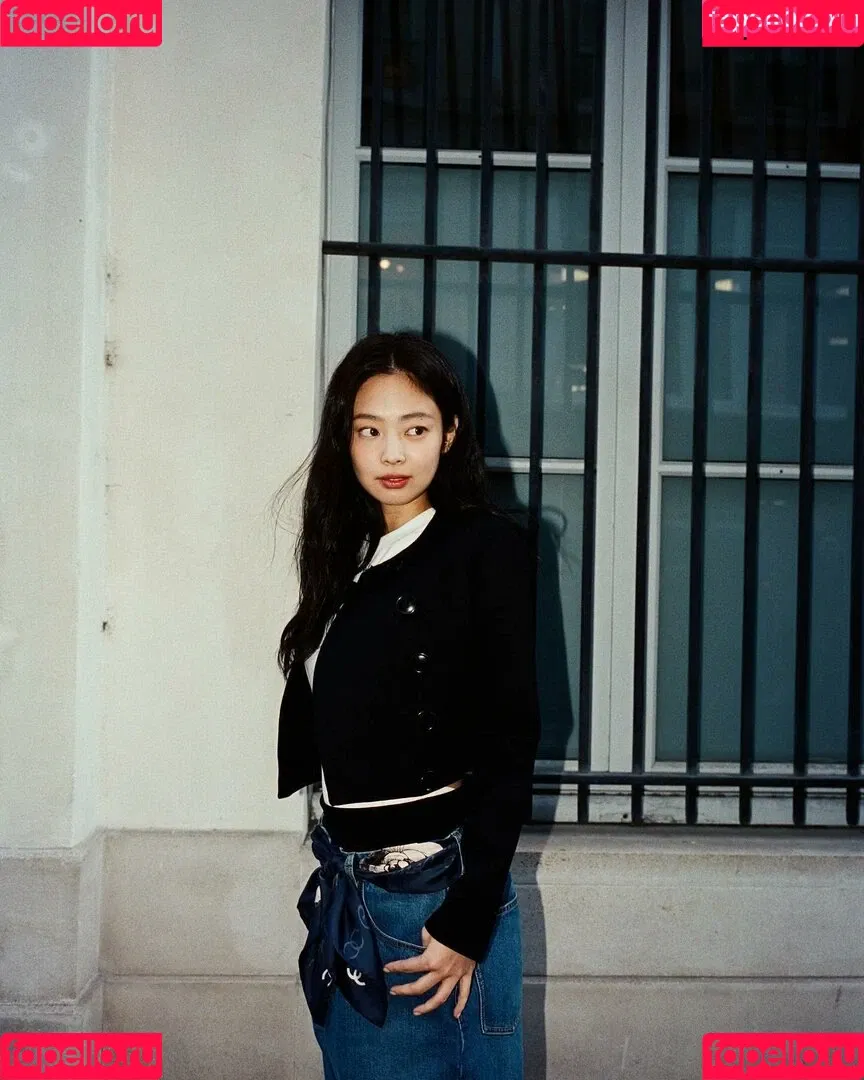 Blackpink / Jennie | BLΛƆKPIИK / jennierubyjane / sheflieshigh Onlyfans Photo Gallery 