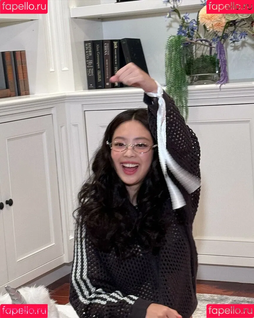 Blackpink / Jennie | BLΛƆKPIИK / jennierubyjane / sheflieshigh Onlyfans Photo Gallery 