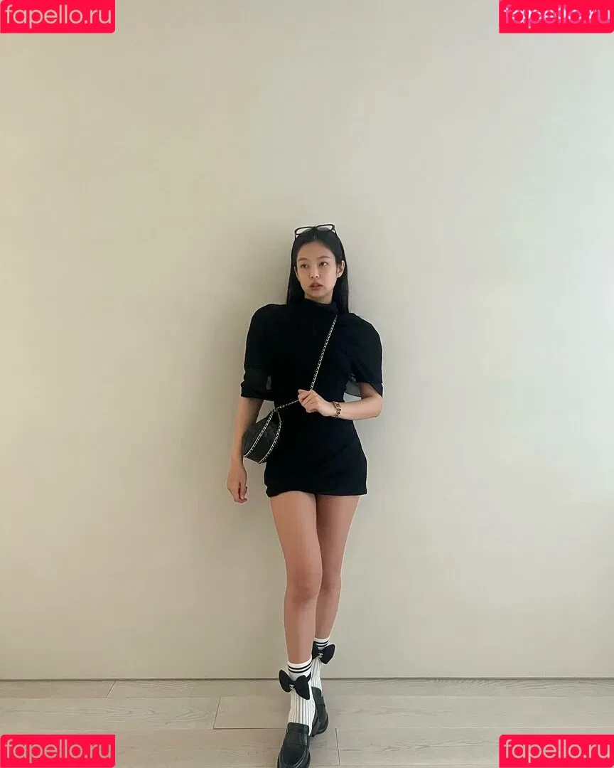 Blackpink / Jennie | BLΛƆKPIИK / jennierubyjane / sheflieshigh Onlyfans Photo Gallery 