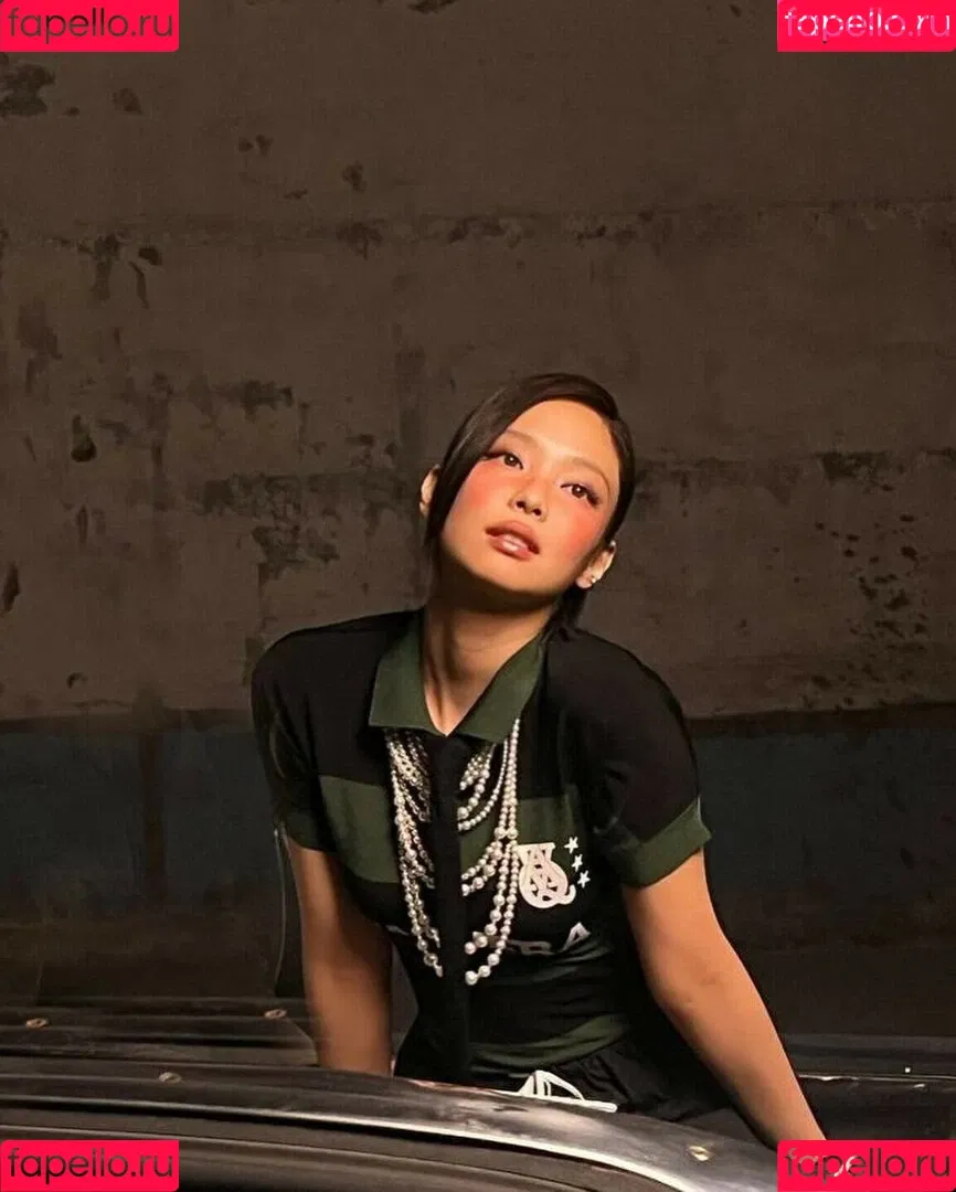 Blackpink / Jennie | BLΛƆKPIИK / jennierubyjane / sheflieshigh Onlyfans Photo Gallery 