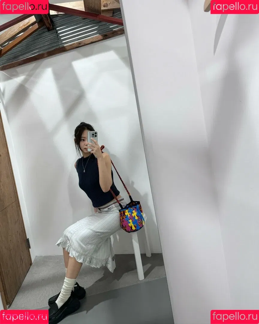 Blackpink / Jennie | BLΛƆKPIИK / jennierubyjane / sheflieshigh Onlyfans Photo Gallery 