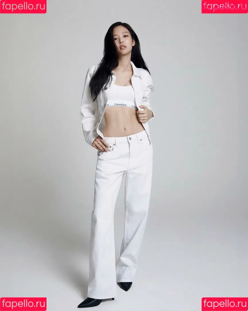 Blackpink / Jennie | BLΛƆKPIИK / jennierubyjane / sheflieshigh Onlyfans Photo Gallery 