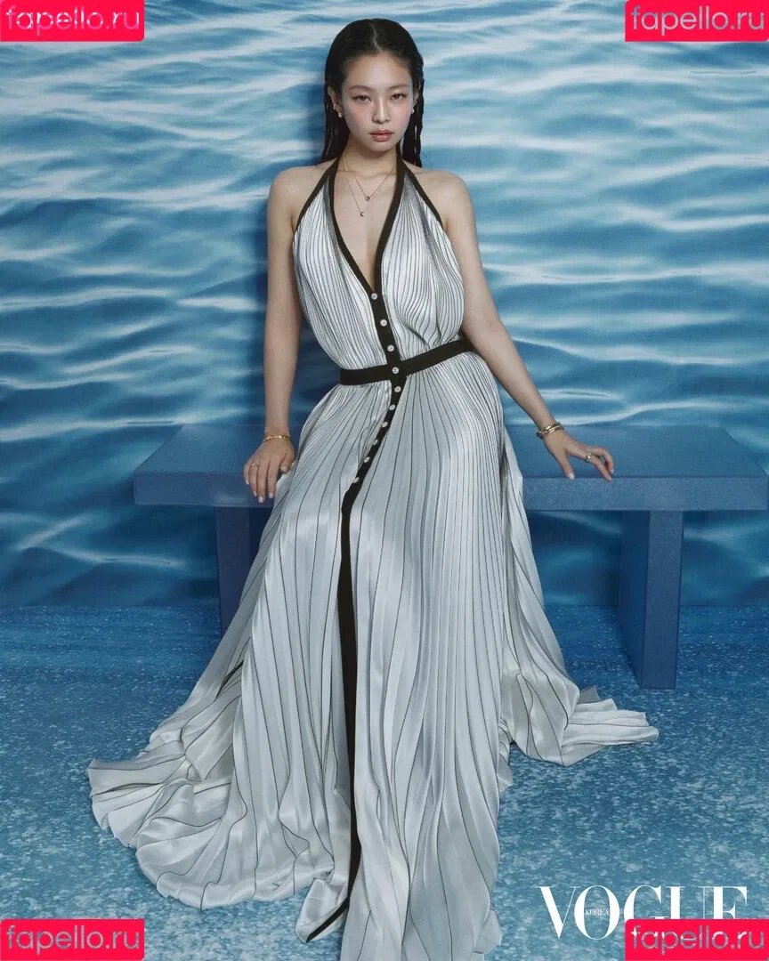 Blackpink / Jennie | BLΛƆKPIИK / jennierubyjane / sheflieshigh Onlyfans Photo Gallery 