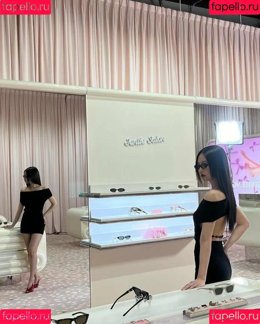 Blackpink / Jennie | BLΛƆKPIИK / jennierubyjane / sheflieshigh Onlyfans Photo Gallery 