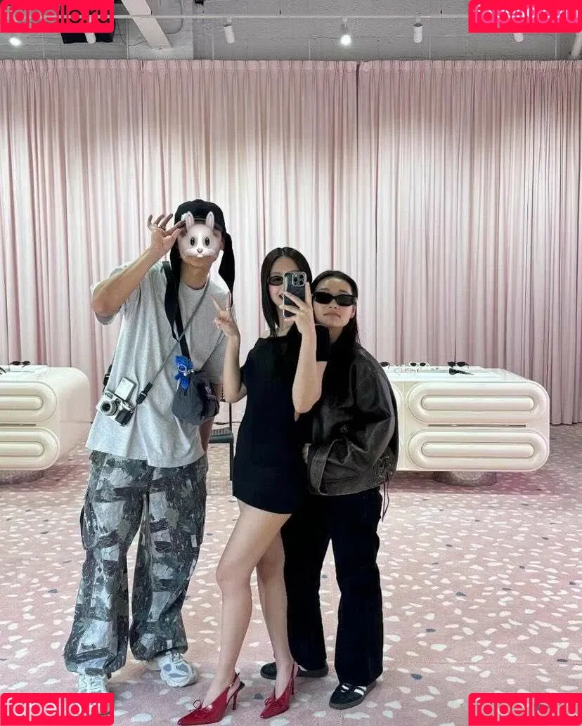Blackpink / Jennie | BLΛƆKPIИK / jennierubyjane / sheflieshigh Onlyfans Photo Gallery 