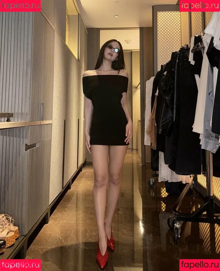 Blackpink / Jennie | BLΛƆKPIИK / jennierubyjane / sheflieshigh Onlyfans Photo Gallery 