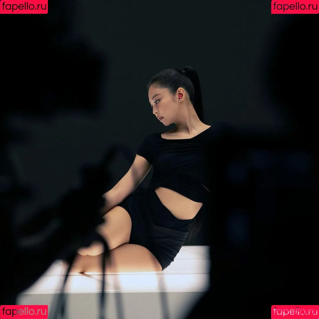 Blackpink / Jennie | BLΛƆKPIИK / jennierubyjane / sheflieshigh Onlyfans Photo Gallery 