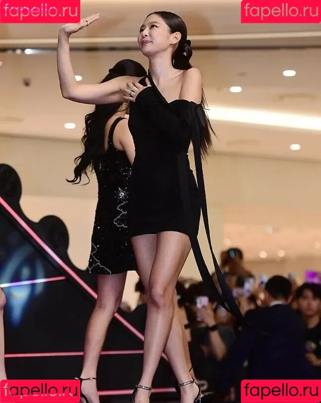Blackpink / Jennie | BLΛƆKPIИK / jennierubyjane / sheflieshigh Onlyfans Photo Gallery 