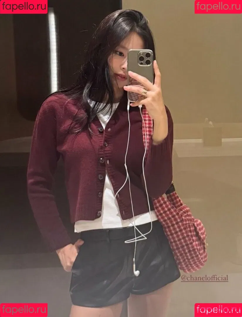 Blackpink / Jennie | BLΛƆKPIИK / jennierubyjane / sheflieshigh Onlyfans Photo Gallery 