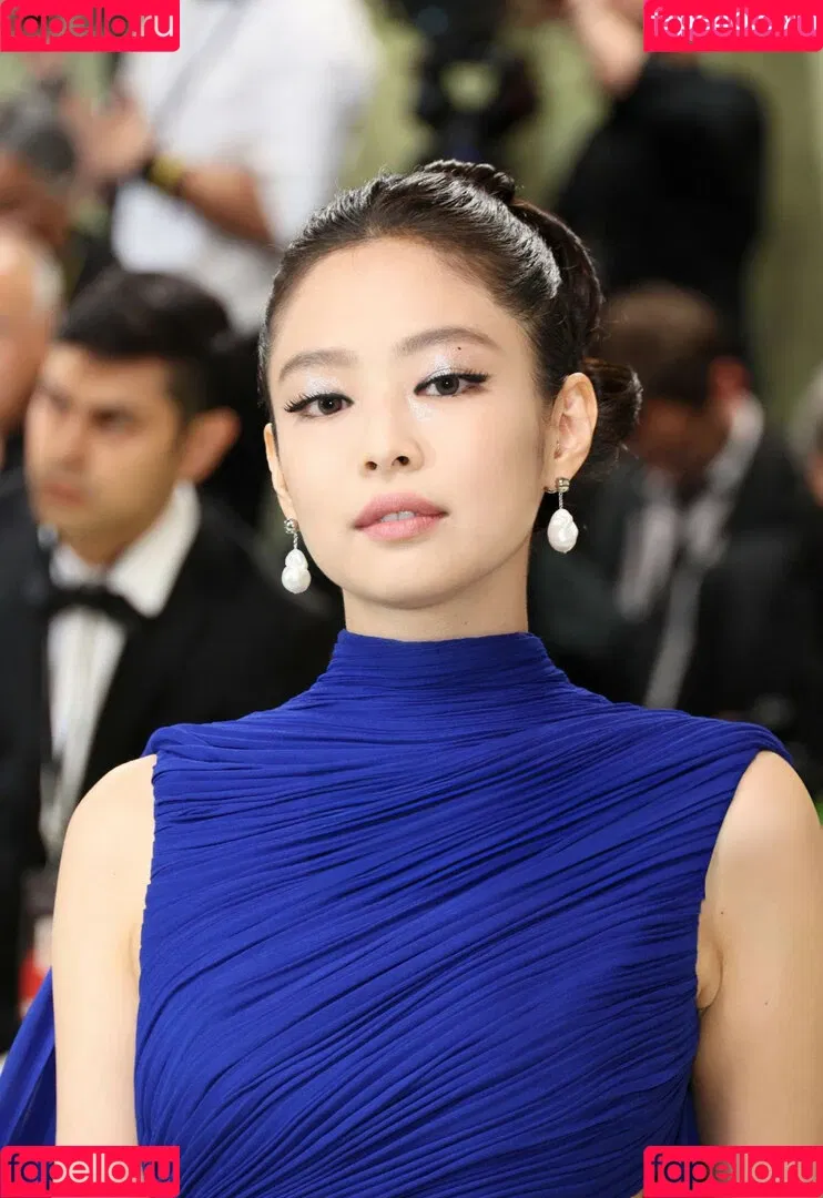 Blackpink / Jennie | BLΛƆKPIИK / jennierubyjane / sheflieshigh Onlyfans Photo Gallery 