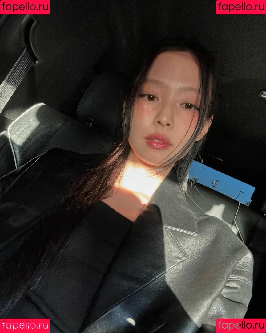 Blackpink / Jennie | BLΛƆKPIИK / jennierubyjane / sheflieshigh Onlyfans Photo Gallery 