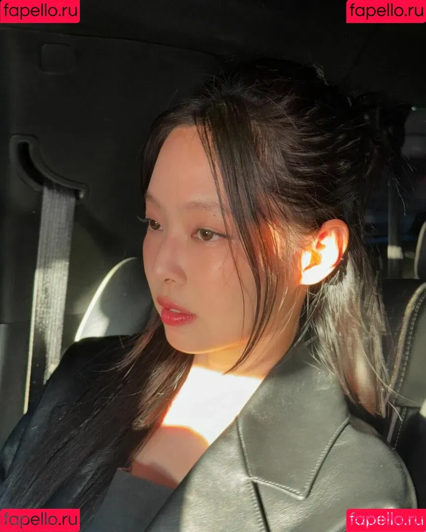 Blackpink / Jennie | BLΛƆKPIИK / jennierubyjane / sheflieshigh Onlyfans Photo Gallery 