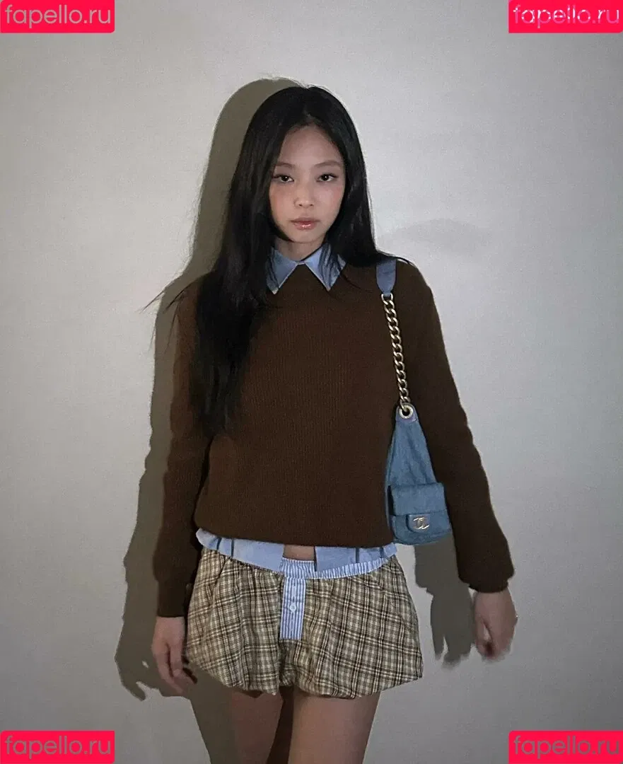 Blackpink / Jennie | BLΛƆKPIИK / jennierubyjane / sheflieshigh Onlyfans Photo Gallery 