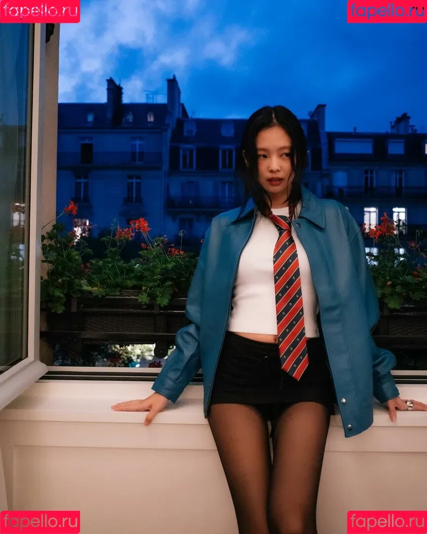 Blackpink / Jennie | BLΛƆKPIИK / jennierubyjane / sheflieshigh Onlyfans Photo Gallery 