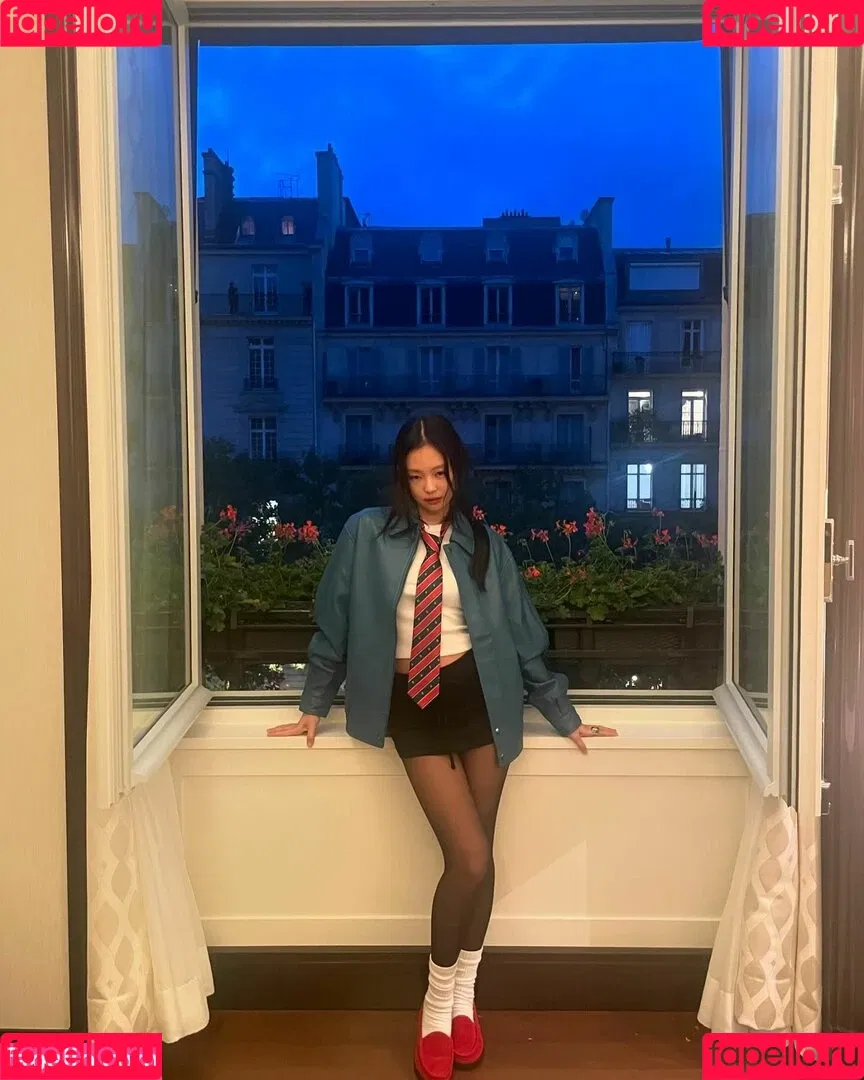Blackpink / Jennie | BLΛƆKPIИK / jennierubyjane / sheflieshigh Onlyfans Photo Gallery 