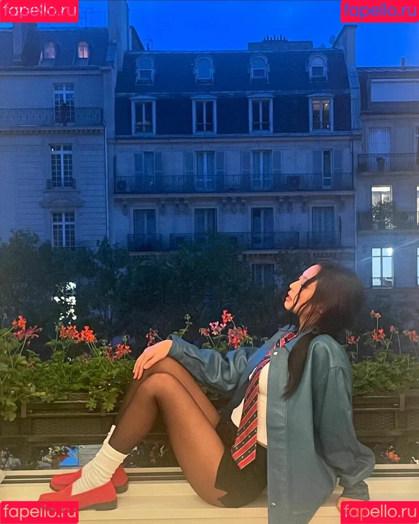Blackpink / Jennie | BLΛƆKPIИK / jennierubyjane / sheflieshigh Onlyfans Photo Gallery 