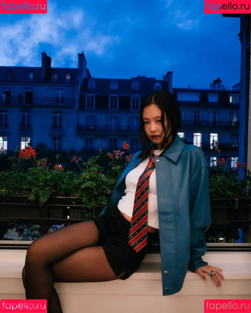 Blackpink / Jennie | BLΛƆKPIИK / jennierubyjane / sheflieshigh Onlyfans Photo Gallery 