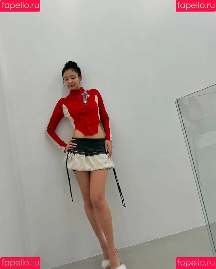 Blackpink / Jennie | BLΛƆKPIИK / jennierubyjane / sheflieshigh Onlyfans Photo Gallery 