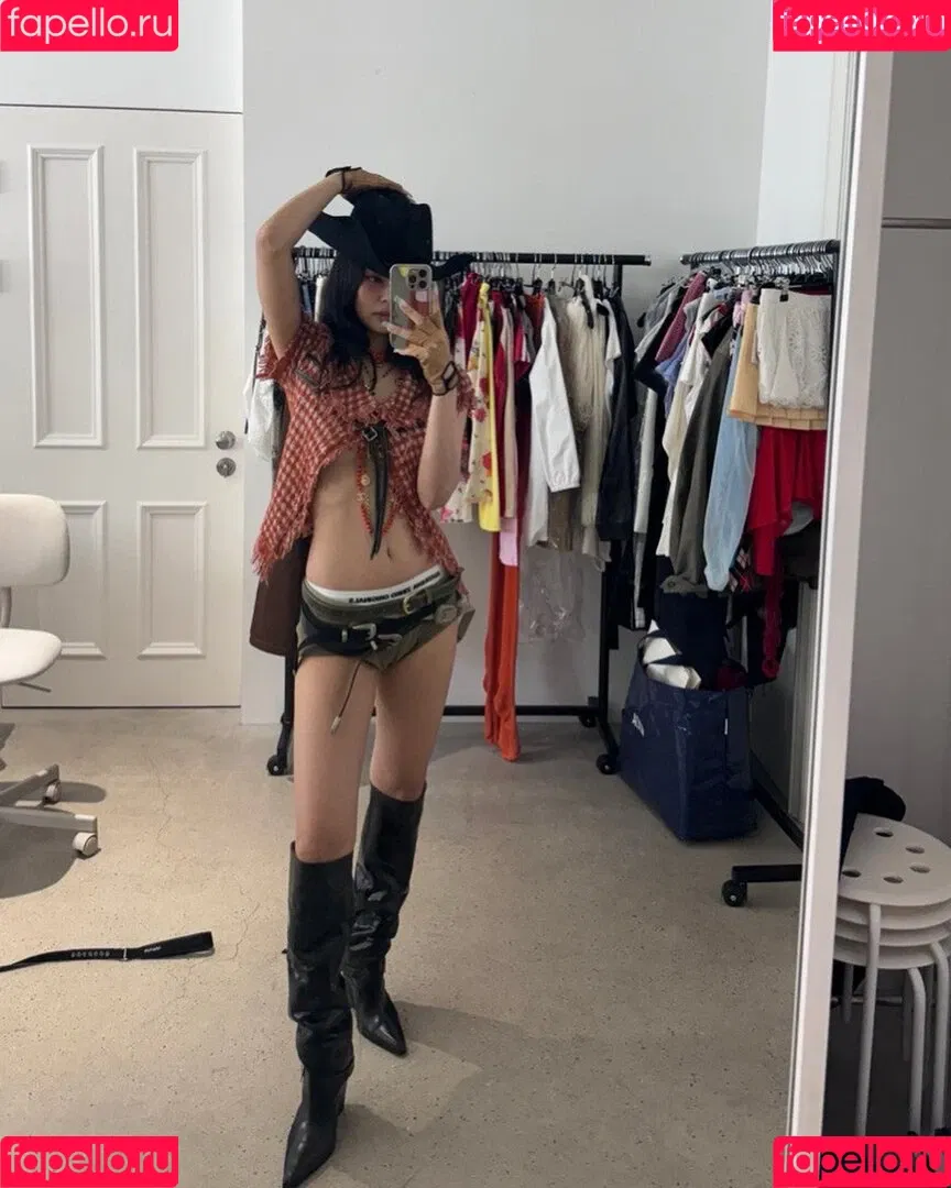Blackpink / Jennie | BLΛƆKPIИK / jennierubyjane / sheflieshigh Onlyfans Photo Gallery 