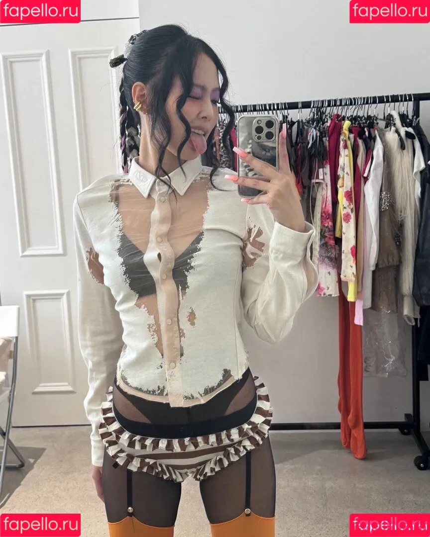 Blackpink / Jennie | BLΛƆKPIИK / jennierubyjane / sheflieshigh Onlyfans Photo Gallery 