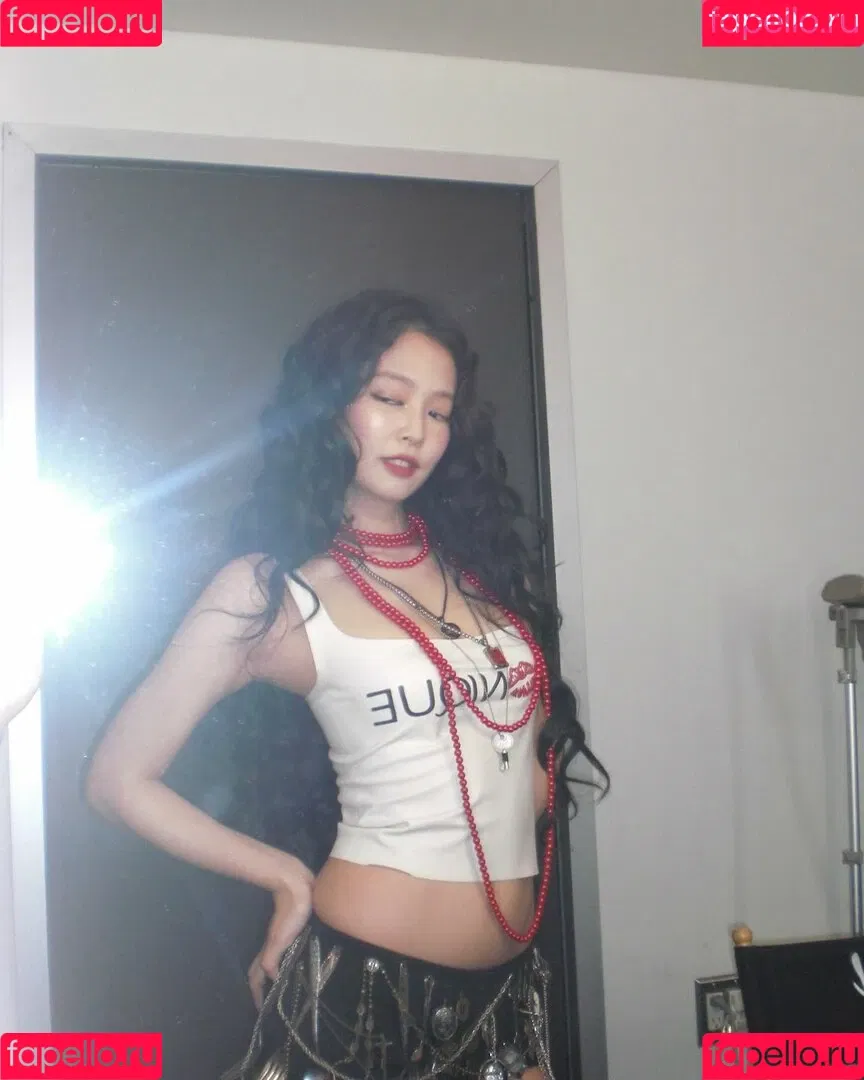 Blackpink / Jennie | BLΛƆKPIИK / jennierubyjane / sheflieshigh Onlyfans Photo Gallery 