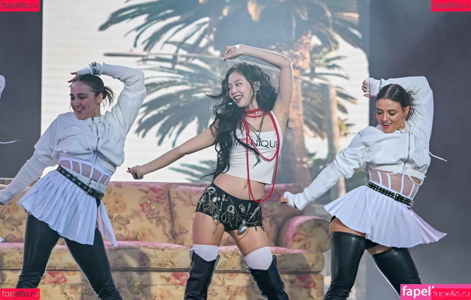 Blackpink / Jennie | BLΛƆKPIИK / jennierubyjane / sheflieshigh Onlyfans Photo Gallery 