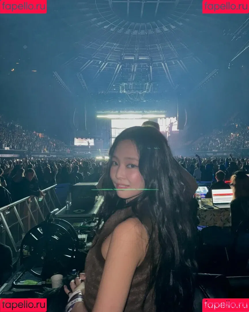Blackpink / Jennie | BLΛƆKPIИK / jennierubyjane / sheflieshigh Onlyfans Photo Gallery 