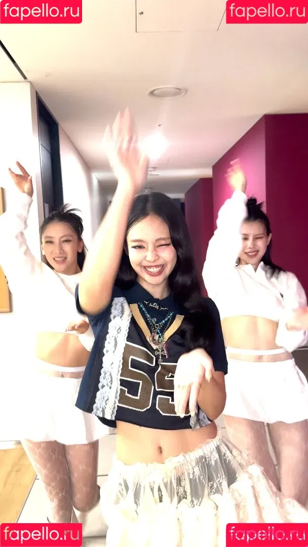 Blackpink / Jennie | BLΛƆKPIИK / jennierubyjane / sheflieshigh Onlyfans Photo Gallery 
