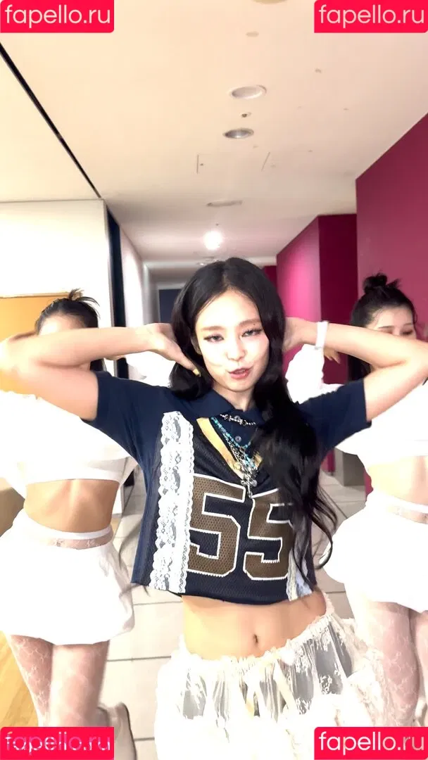 Blackpink / Jennie | BLΛƆKPIИK / jennierubyjane / sheflieshigh Onlyfans Photo Gallery 