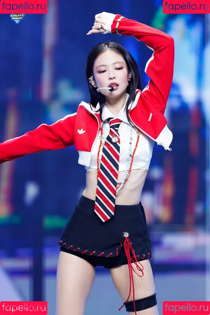 Blackpink / Jennie | BLΛƆKPIИK / jennierubyjane / sheflieshigh Onlyfans Photo Gallery 