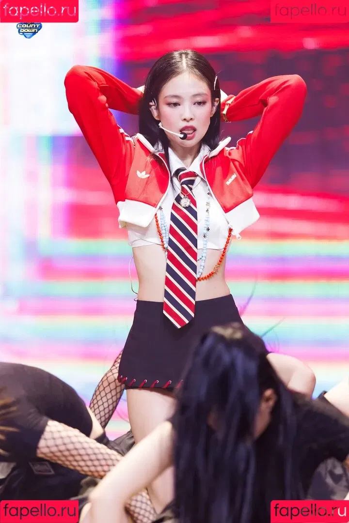 Blackpink / Jennie | BLΛƆKPIИK / jennierubyjane / sheflieshigh Onlyfans Photo Gallery 