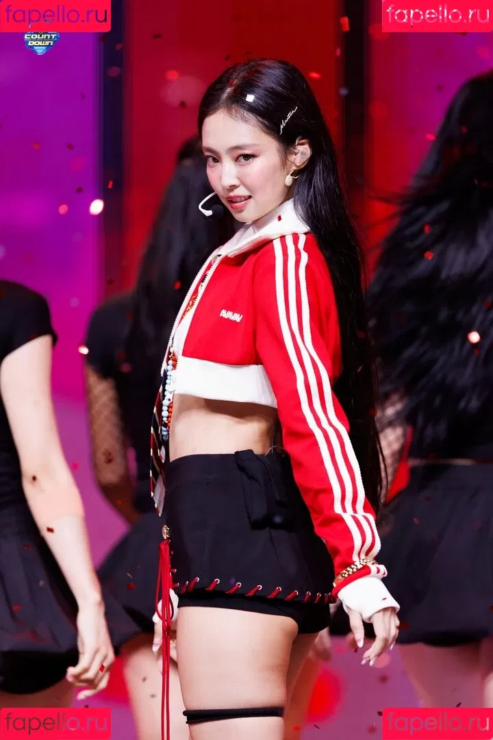 Blackpink / Jennie | BLΛƆKPIИK / jennierubyjane / sheflieshigh Onlyfans Photo Gallery 